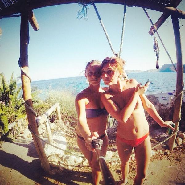 blaBarcelona's tweet image. Cala San Pedro #beach #secretview #hippybeach #happy #holiday #seasight #calasanpedro #c... ift.tt/1v9JlLs