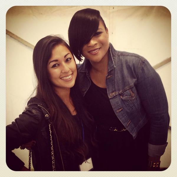 jjiszatt's tweet photo. Highlight of the weekend so far: Meeting the AMAZING @GabrielleUk !! #SouthShields #SoundWaves2014 #OuttaReach http://t.co/VrnJf8lDGt