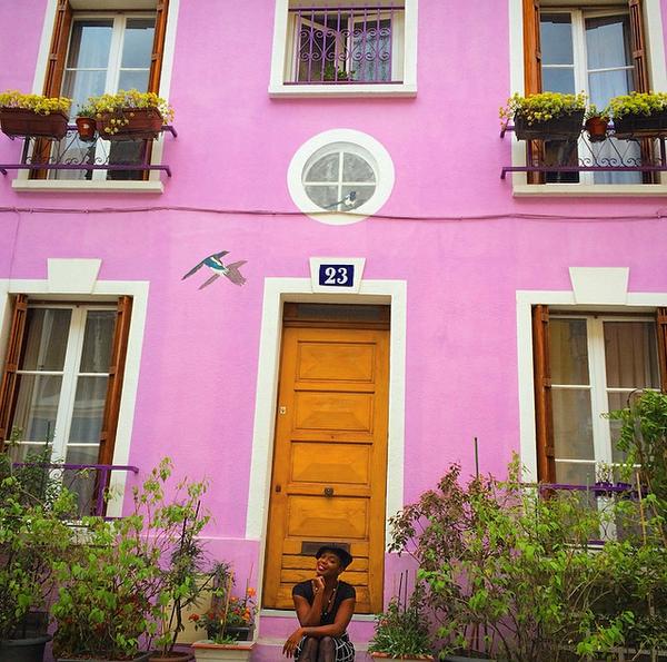 AmerLadyInParis's tweet photo. One of my faves from the photo shoot today (taken by a non-photographer) cool shot! Every street in Paris is art. http://t.co/8GgEL6uInc