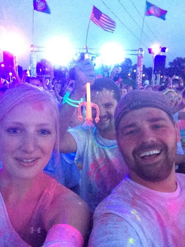 andrewkarrmann's tweet photo. We're running for our 1st anniversary! #colorfunfest http://t.co/epOR15XzMd