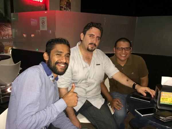 TwittPlaya's tweet photo. Los #powerWorm @iBoBWe @MarKot007 @marito_0 #4añosTwittplaya http://t.co/AB8mZ9Gxl4