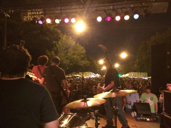 Silver_Wrapper's tweet photo. Killer rock n' roll set from the #DeanWeenGroup closing out the West Stage at #BLVD2014! http://t.co/exOvJR6NmX