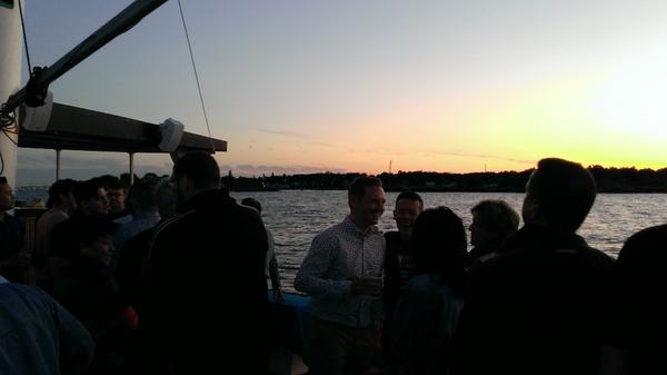 ShawnMahoney2's tweet photo. #Salem @ #Sea w/ @GoOutLoud#GoOutLoud @Salem_Ma @PickeringWharf #GetYourCruiseOn  #oceansunset w rainbow connections http://t.co/U99TcmqQEl