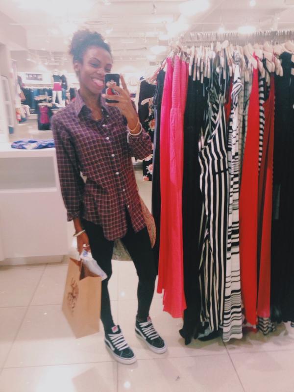 ASIAXXIII's tweet image. i leave the house looking like 💩😌💁😂