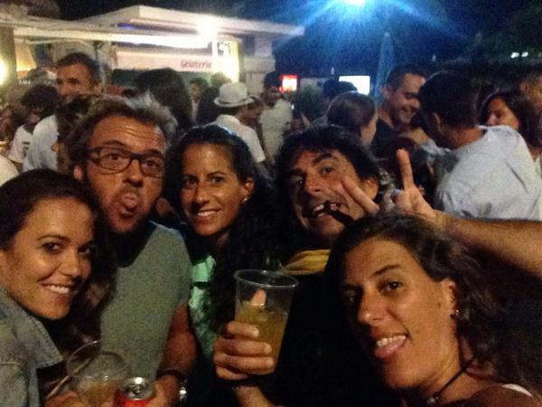 Vinyeett's tweet photo. Mític lloc, mític moment, mítica data amb la gent de sempre! #fmsitges2014 @fmsitges http://t.co/oFpHl6rBvz