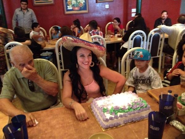 alinalopez31's tweet photo. http://t.co/nC1CyGjs2P