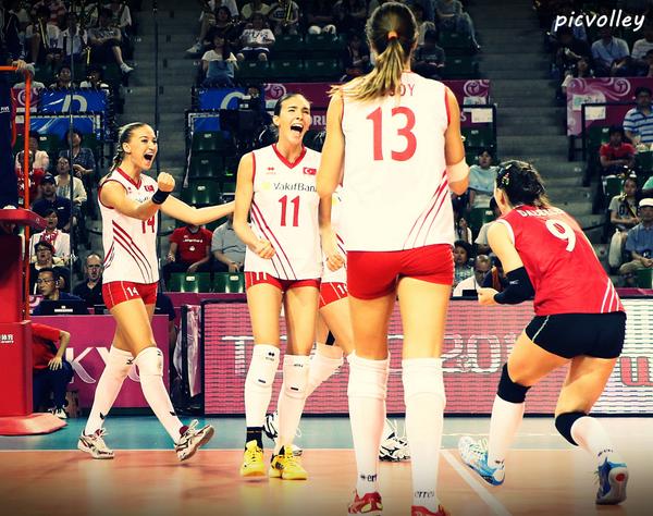 Sultanlarımızın sayı sevinci..!
#worldgrandprix2014 
<a href="/_melly3/">Meliha Diken</a> <a href="/nzydmr11/">Naz Aydemir Akyol</a>  <a href="/mervedalbeler/">mervedalbeler</a>