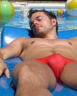 Gay Speedos Bulging 120