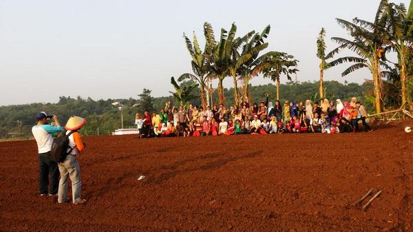 Rameee!!! Angkatan 17 memang keren!! “<a href="/achmad_marendes/">achmad marendes</a>:  <a href="/IDberkebun/">Indonesia Berkebun</a> ”