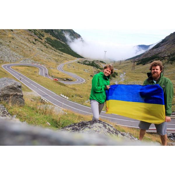 indre_andre's tweet photo. Щасливий день незалежності, Україна! #SlavaUkraine #UkraineFree4Ever #WayOfFreedom @ #transfagarasan http://t.co/VPq1eXhsvZ