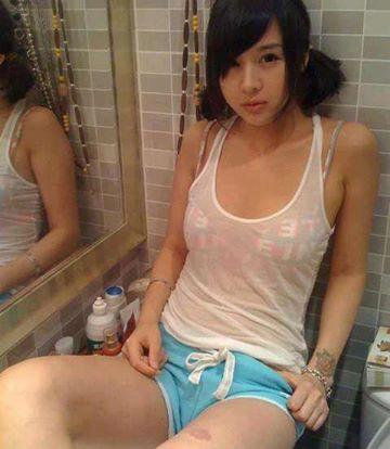 Dewi_wet's tweet photo. Capek habis ntot http://t.co/p7gxG6BJNk