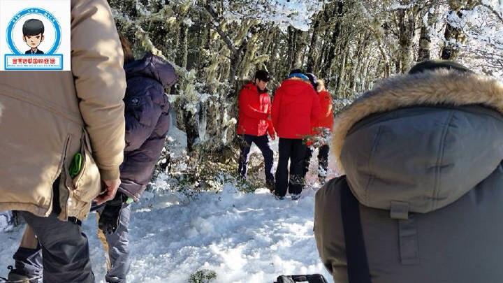 Bvyf9DfCcAI-Jou.jpg:large