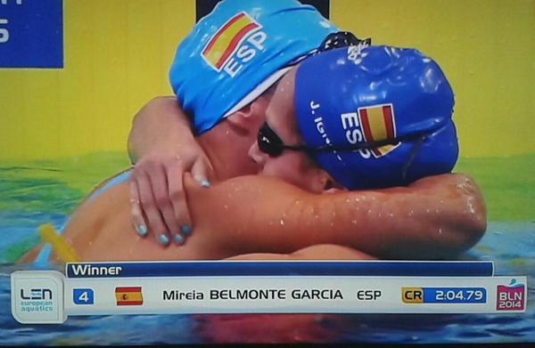 Oye...Telediarios...abrid con esta imagen anda....que esto no pasa todos los campeonatos....venga...