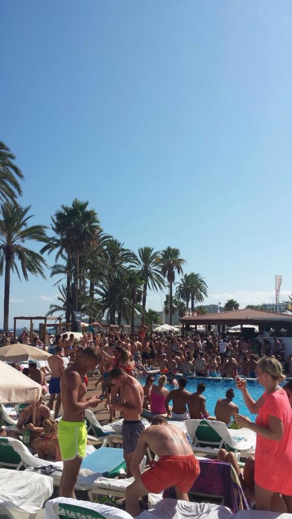 IbizaClubNews's tweet image. Sundays in #Ibiza