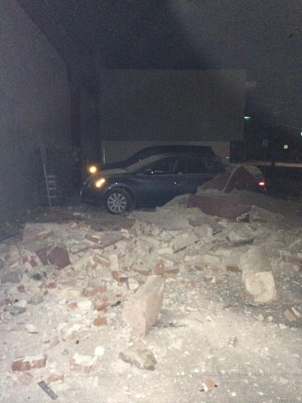sonomawineguy's tweet photo. “@djrottenrobbie: Napa Wine Collective aka Sam Kee Laundry building &amp; Plaza Hotel are severely damaged. #earthquake http://t.co/DDRXQNcqtv”