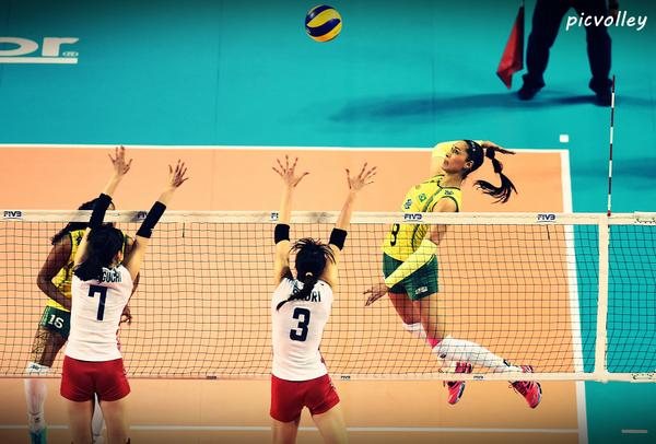 Jaque Carvalho 
#Brazil #worldgrandprix2014 
<a href="/jaquelinevolei/">Jaqueline Carvalho 🥇🥇</a> <a href="/volei/">Vôlei Brasil</a>