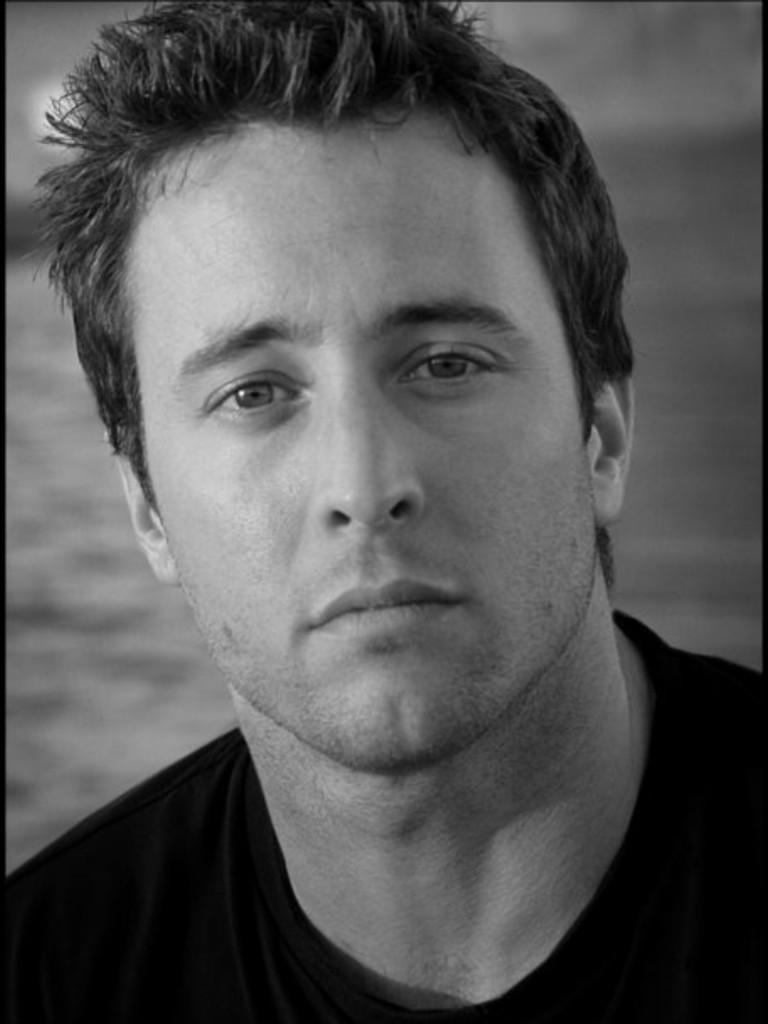 Happy birthday to the amazing Australian actor Alex OLoughlin. ~L 