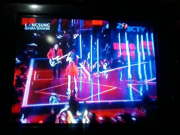 Senengnya bs lihat personilnya lengkap... <a href="/geishaindonesia/">GEISHA</a> <a href="/MoMo_GEISHA/">Narova Morina Sinaga</a> <a href="/nardgeisha/">As'ari aulia</a> <a href="/roby_geisha/">roby_geisha</a>