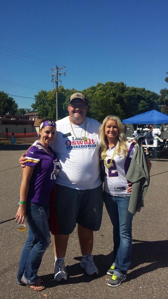 It was a perfect day for tailgating, food, beer bags and football! Thx to all that made this day possible!