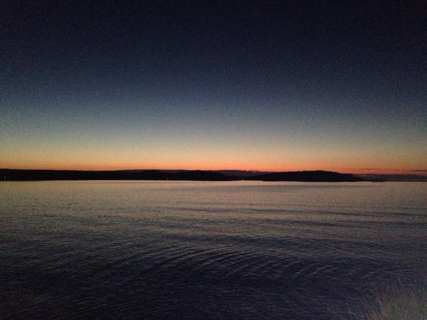 mhopp11's tweet photo. Twilight http://t.co/bGGOJiO0kS