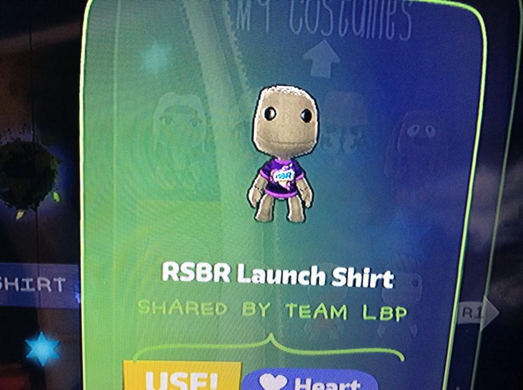 [--/--/14] T-shirt Run Sackboy! Run! Bw-iU7ICQAEOU5l