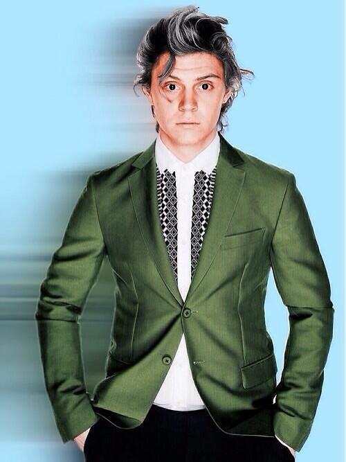 AvenFast's tweet image. *runs fast and is in a suit* miss anything?