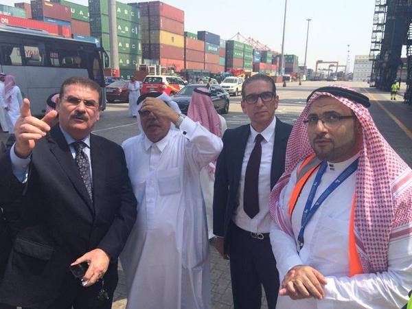 خلال تفقده ميناء جدة الإسلامى- وزير النقل  المهندس/ هانى ضاحى يؤكد على التعاون المستمر بين الموانئ المصرية والسعودية