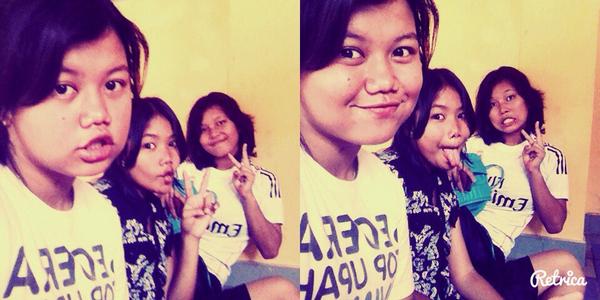 pelove17's tweet photo. @apnitha @AnnisaPutriMei2 @widiapiyo7 http://t.co/ZFcJjCIGGO