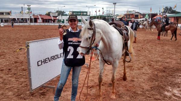 realandrearaujo's tweet image. @alorafinha dando show na #Expointer2014.