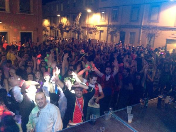 Espectacu_Open's tweet photo. #DiscomovidaOPEN #ZonaLaAntigua #MedinaDelCampo #SanAntolin2014 http://t.co/qG7JkOItzJ