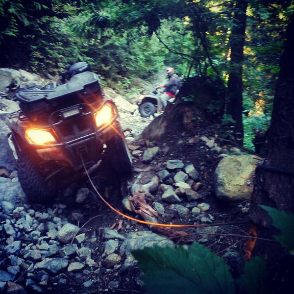 Nicholas_Berg16's tweet photo. Great day for wheeling to get my mind off things. Tree rock was sketchy but easy when you have a winch. http://t.co/QdBGZXqXPE