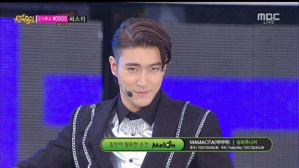 ariestamaterasu's tweet photo. [CAP] 140906 Music Core - Siwon *(SiwonLover | @SiwonHeart407)* http://t.co/Qu64fsKn3j http://t.co/I3atlJy3Ze