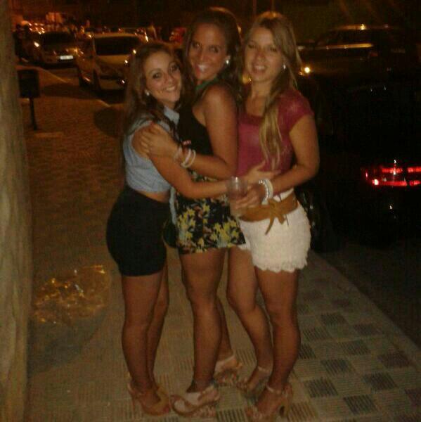 lolavva91's tweet photo. Mis buenos dias hoy para mis cuxis @chioRSE @ReixelC osqqq;) http://t.co/mu02OmSgpE