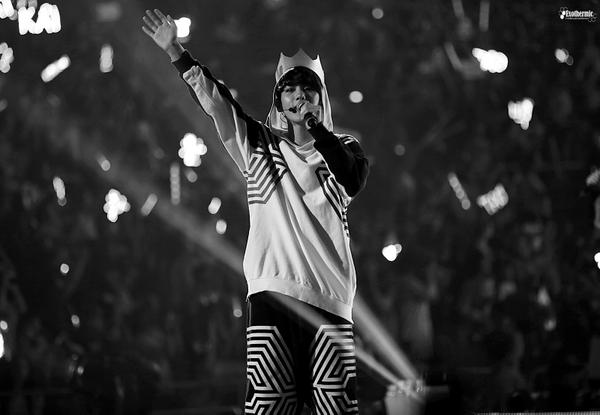 Exothermic12's tweet photo. 140830 THE LOST PLANET IN GUANGZHOU #EXO #엑소 #BAEKHYUN #백현 Don't edit the pictures&amp;upload to Tumblr. thx. http://t.co/0LP6yq5gyE