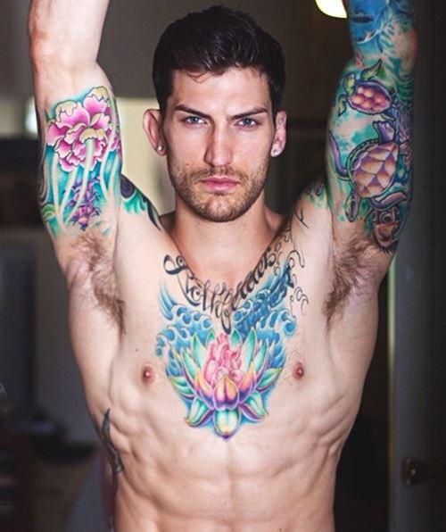 PostbadtatooFr's tweet photo. Bonjour boujour tout le monde je vous souhaite un bon week end avec plein de couleur #ink #whiteboys #tattoo http://t.co/xZVhj60guK