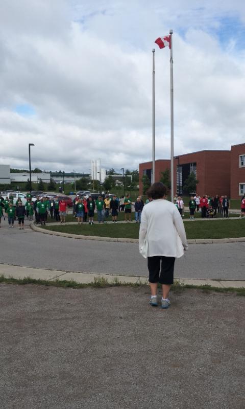 Diane Long and Cambridge Dance Studio warming everybody up for #superwalk