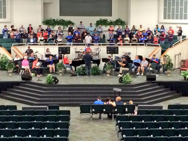 gcf2015's tweet photo. @cliffduren working with our choir and orchestra #gcf2014. Spectacular! http://t.co/9qsNR4yZ3F