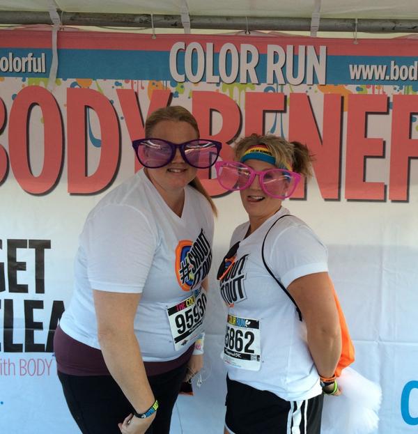 happykidsinc's tweet photo. Having fun at the @BodyBenefitsFun booth!! #bcolorful #Happiest5k #thecolorrun http://t.co/lkZkYvyR8G