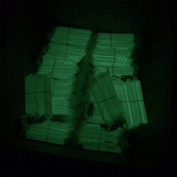 Glow in the dark iphone 5 &amp; 4 case tersedia untuk custom :)
Line: molstore
WA : 0821-2270-6595