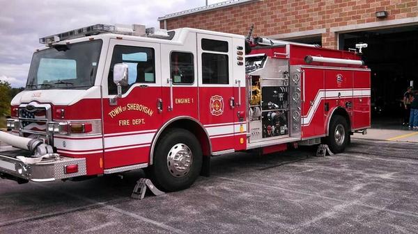 Sheb_Scan's tweet photo. A few pics from over the summer #osh14 #avgeek #TSFD http://t.co/IBTFautnqg