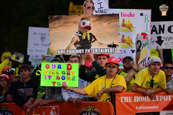 CollegeGameDay's tweet photo. #GameDaySigns Part I: http://t.co/VAjbN2wd9L