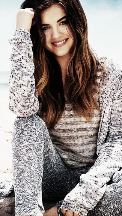 MaximeRPGCS's tweet image. She&apos;s too cute.