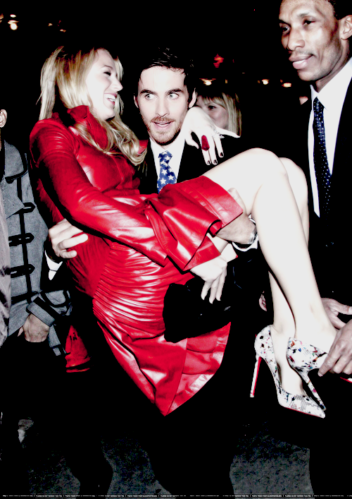 "Watch out, <a href="/GotThePostcard/">Neal Cassidy</a>! A PIRATE WILL ALWAYS BE A PIRATE! " #PrincessKidnapped #GoodTimes with <a href="/HookHandedDevil/">James Steel/ Hook</a>