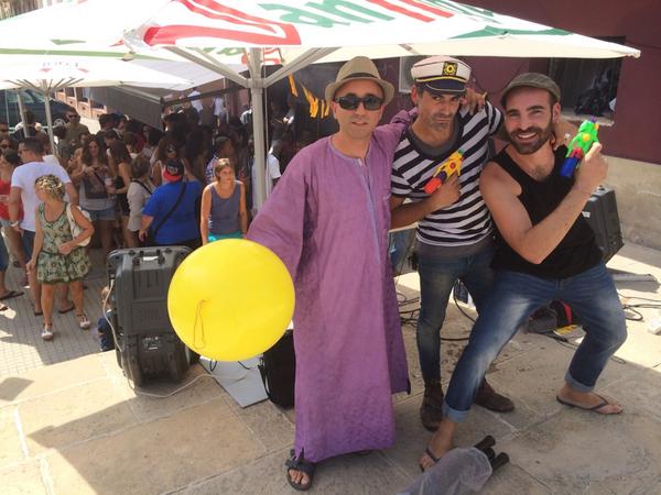 jordicalvis's tweet photo. Els DJs rastarurals de la @LaBodegaBorges. #fmborges2014 #VdeVermut http://t.co/fROovkTxnl