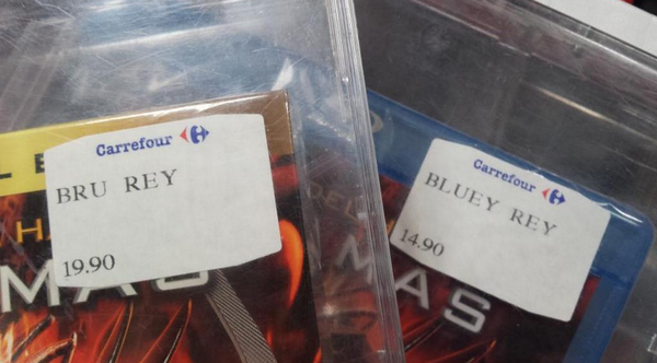 JotDownSpain's tweet photo. En Carrefour tienen todo el cine en Bru Rey/Bluey Rey (vía @san_vica) http://t.co/HDCMHAh4IC