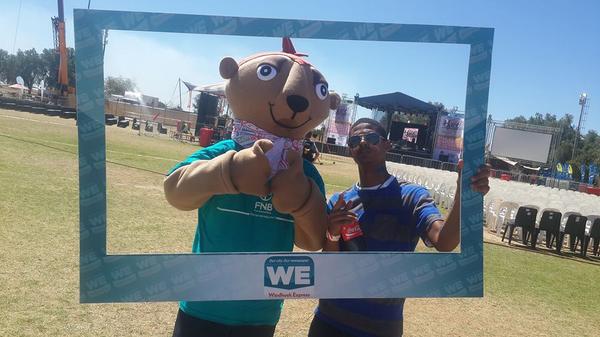 Kry vir Amos die Meerkat by <a href="/HartVanWindhoek/">Hart van Windhoek</a> en koop 'n biff. Dit gaan aan voorskoolse opleiding #HvW2014