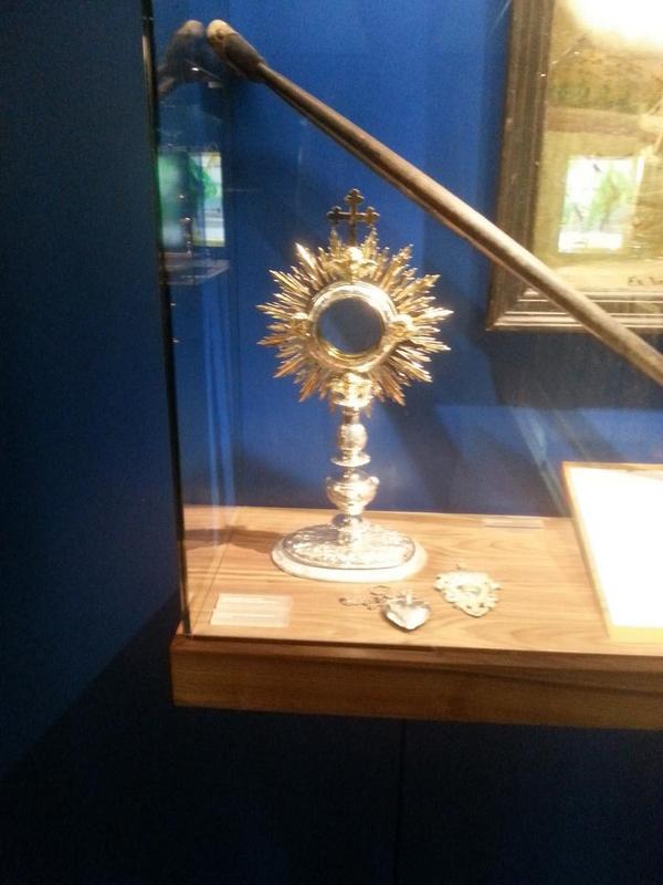 CoenTheGoon's tweet photo. @ZoLAZEY geloof is misleid, je ziet de zon overal in terug http://t.co/rmtwBT42Zy
