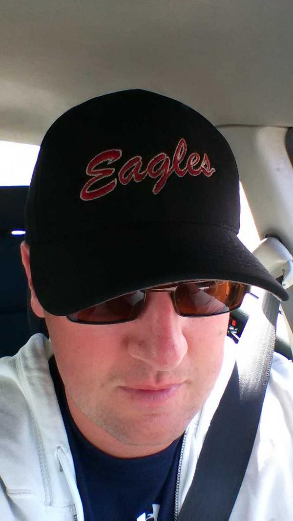 StevenTN11's tweet photo. In coach role for 13U, cant take some workload for @Hardz44 at E.C. but wearing @OLearyEagles lid #GoEagles #pride #4 http://t.co/NuGLXbLeYl