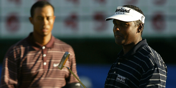 GolfChannel's tweet photo. Today in Golf History: Vijay Singh ends Tiger Woods’ streak of 264 consecutive weeks as world No. 1 at '04 #DBChamp http://t.co/HlQZZgNuuS