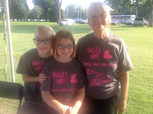 autismvotes's tweet photo. Grandparents are GRAND!! #Iam1in17 http://t.co/bUNjFUN9Lo